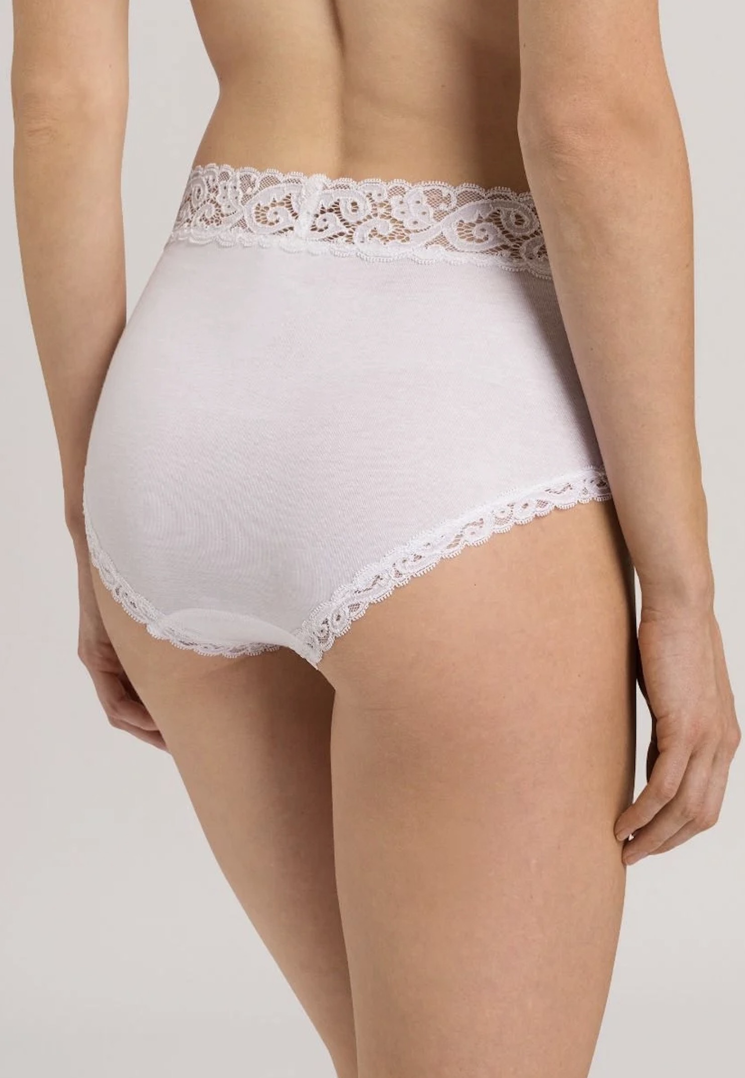 Alternative view of Hanro hoher Slip Moments white