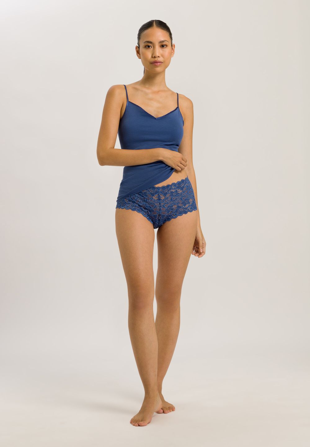 Hanro Panty Moments true navy – Bild 3
