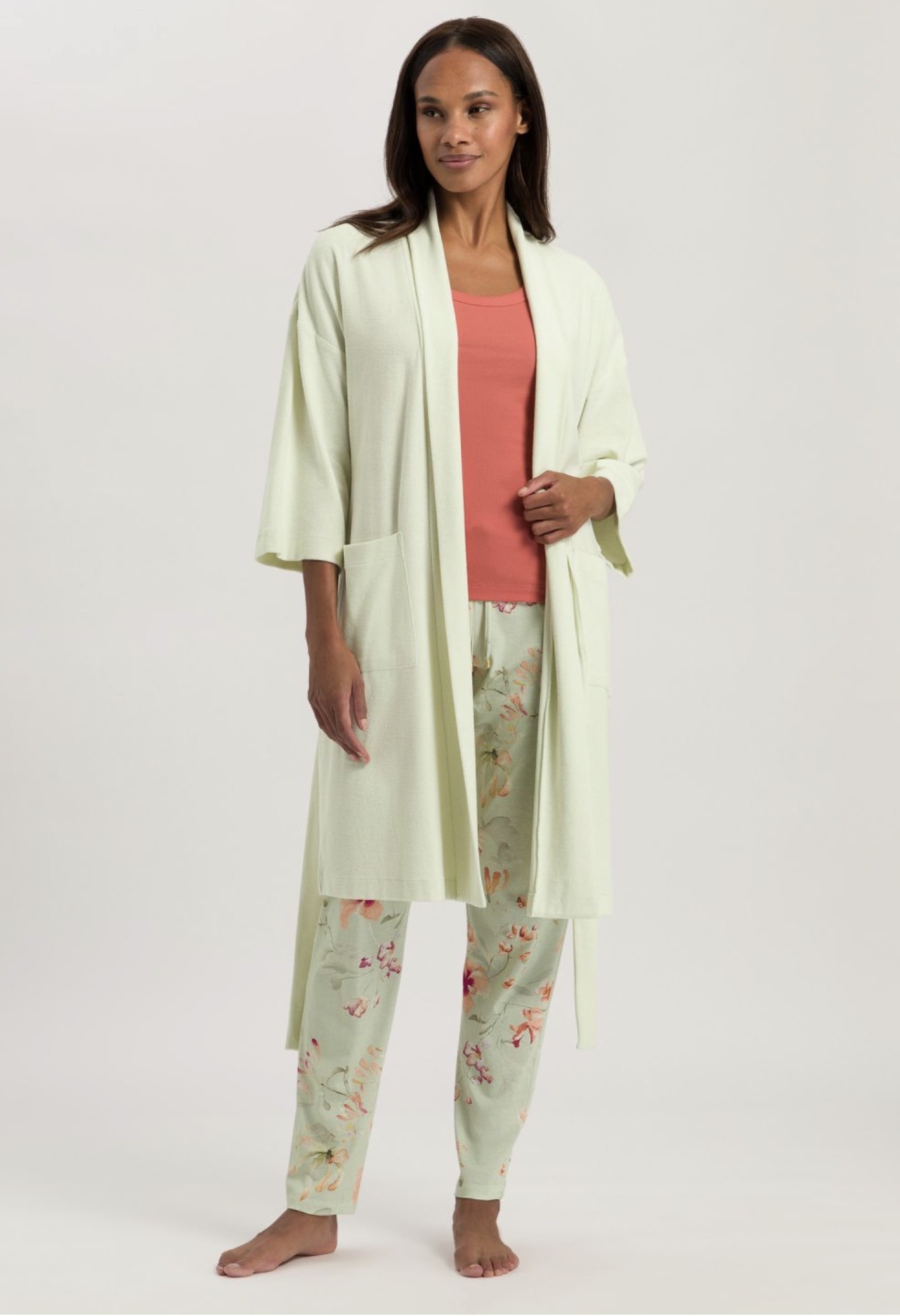 Hanro Bademantel Sleep and Lounge green tea – Bild 3