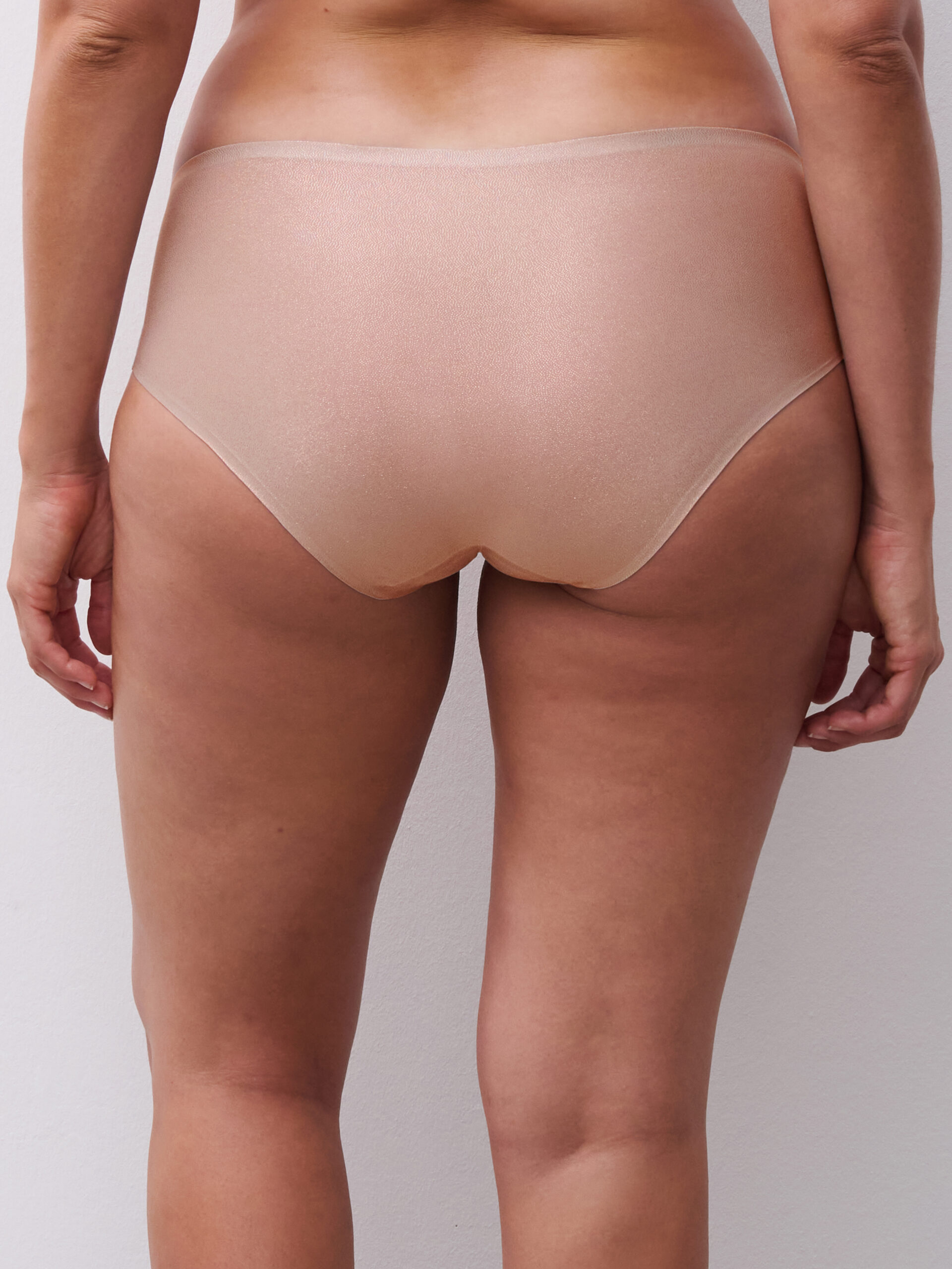 Alternative view of Chantelle Taillenslip Softstretch golden glow