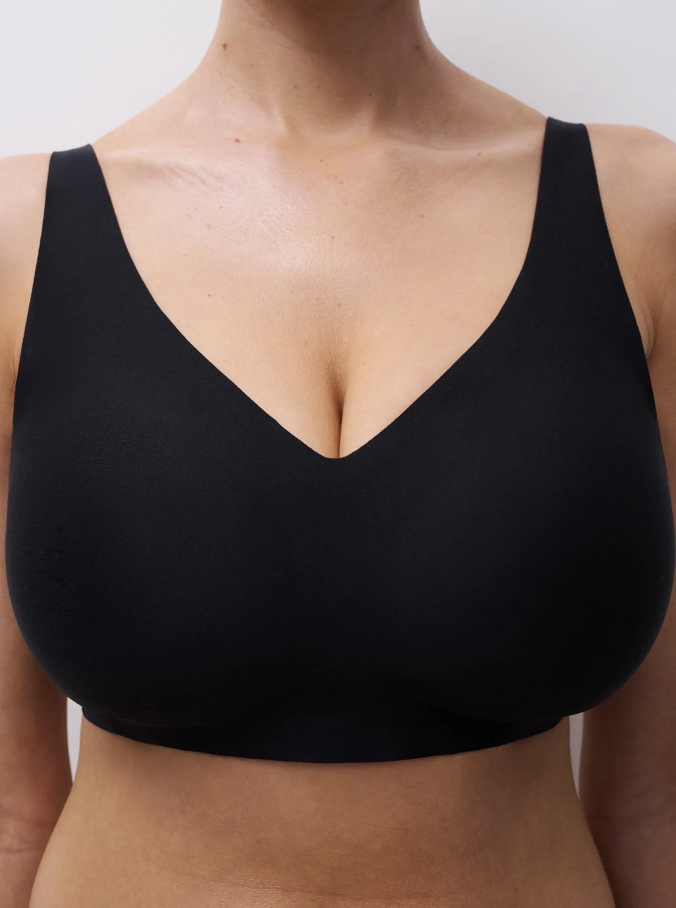 Chantelle bügelloser Bh Softstretch Power schwarz – Bild 3
