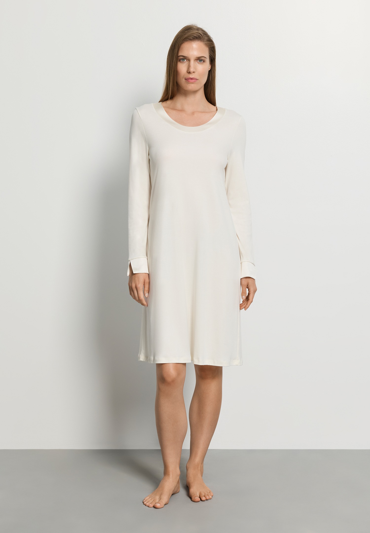 Hanro langarm Nachthemd Anilla misty white