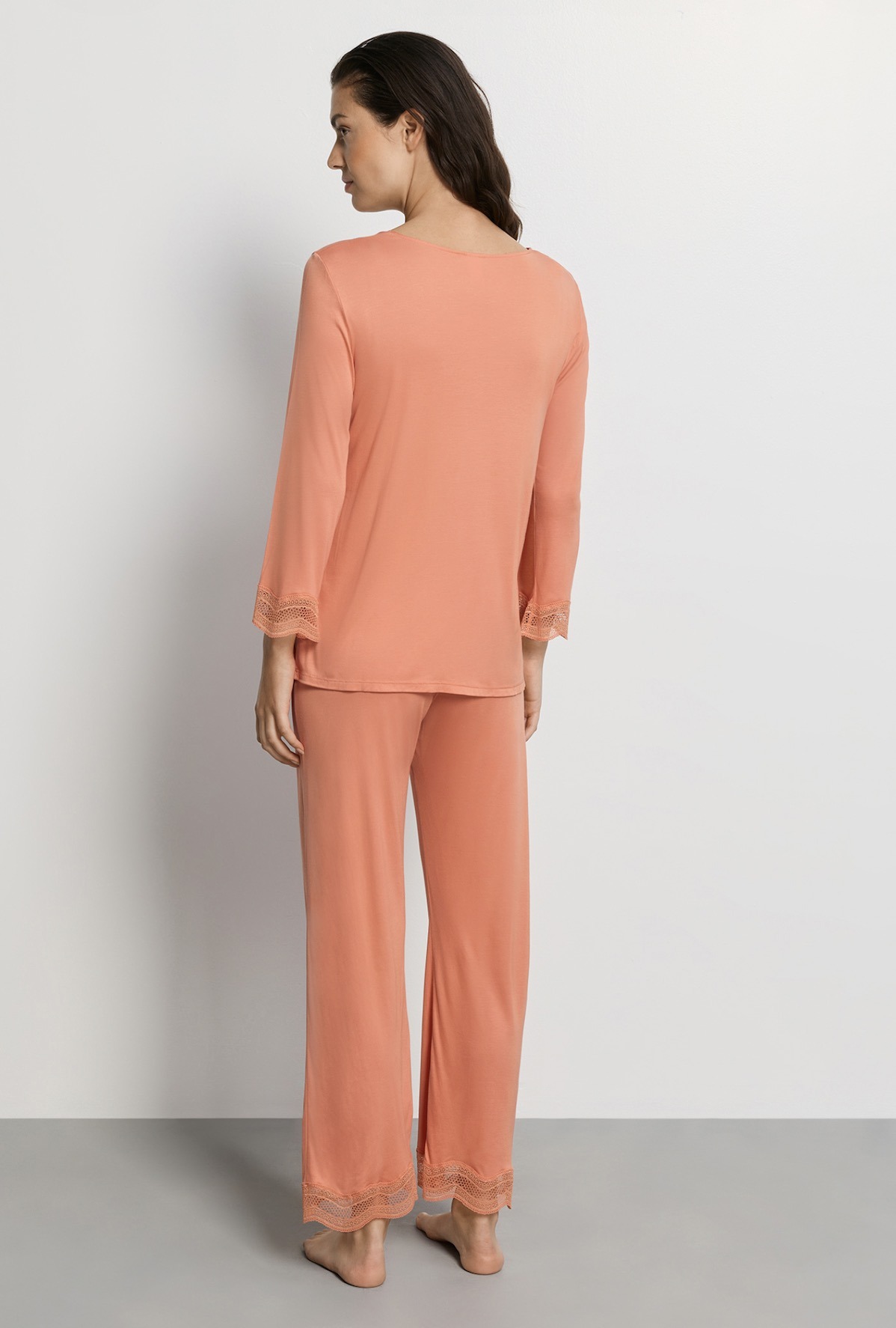 Alternative view of Hanro Pyjama Cira light Carnelian