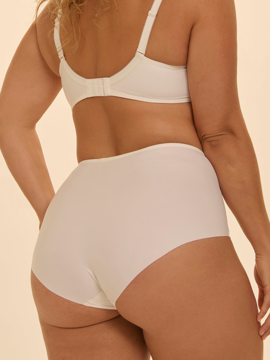 Simone Perele Taillenslip Subtile ecru – Bild 3