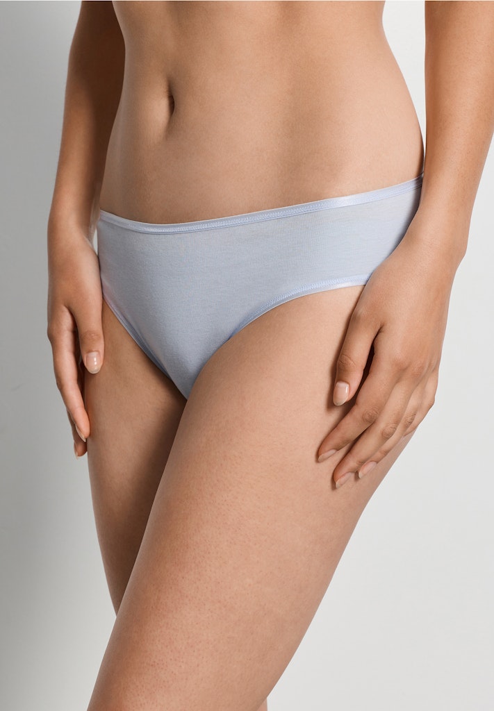 Hanro Cotton Seamless Midi Slip blue dove
