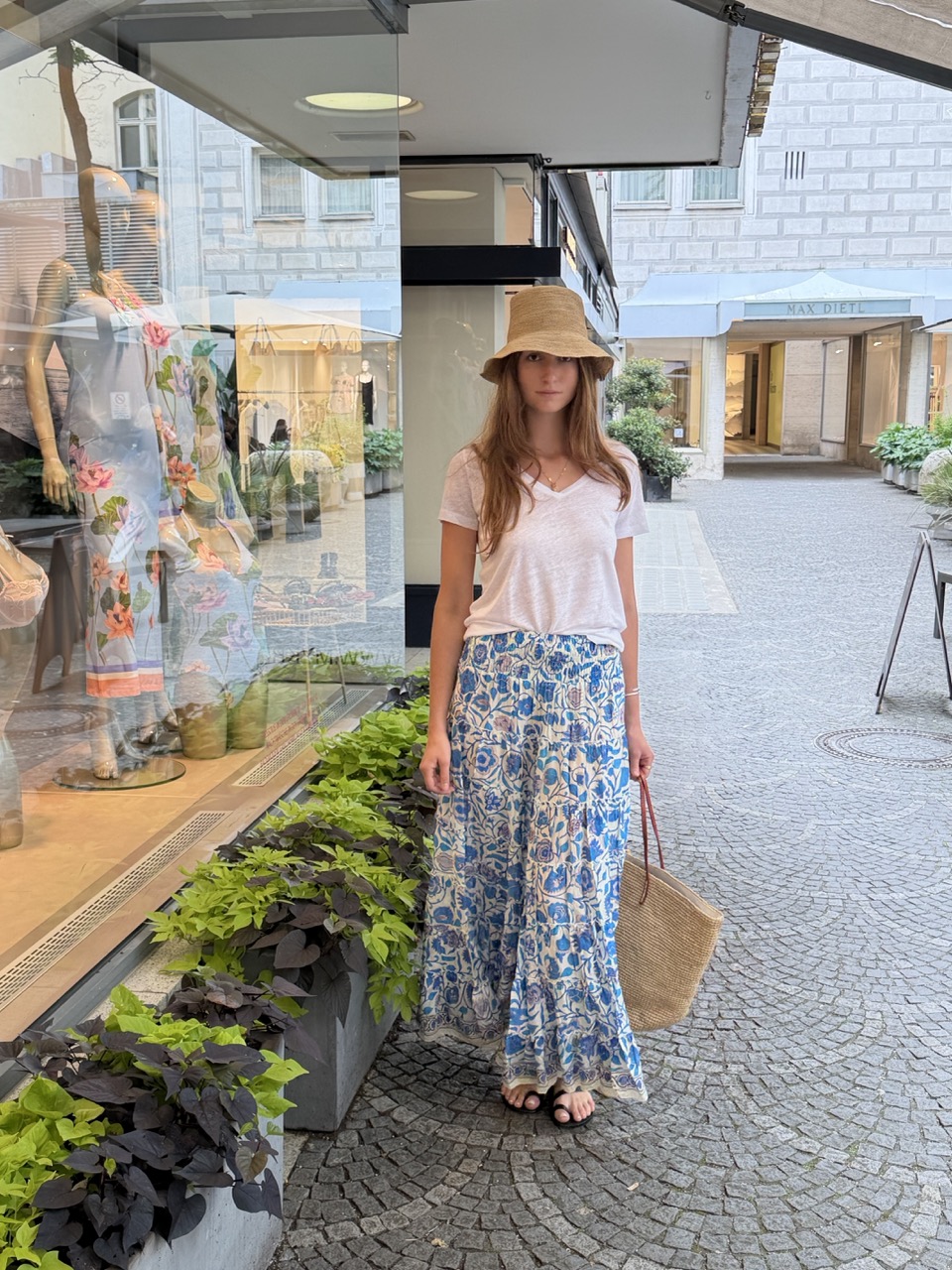 Pahiesa Skirt blue print