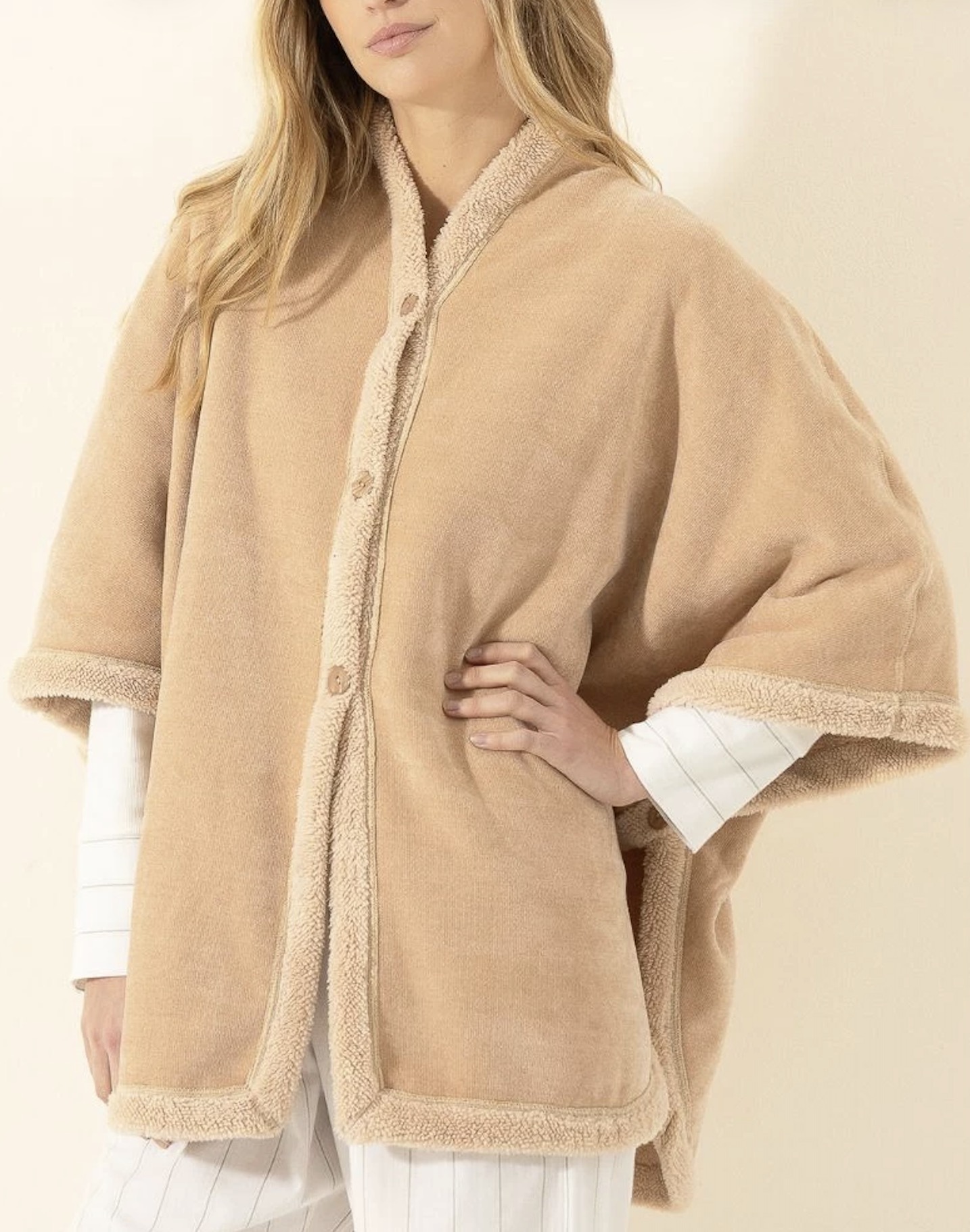 Le Chat Poncho Astree 370 beige