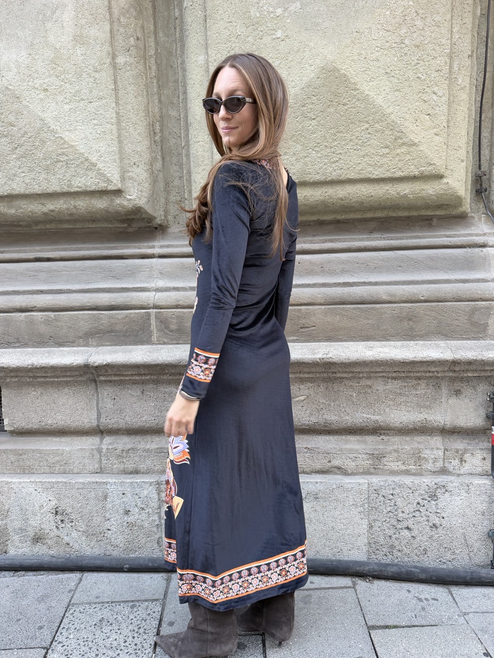 Alternative view of Raffaela d Angelo Velvet Maxidress nero